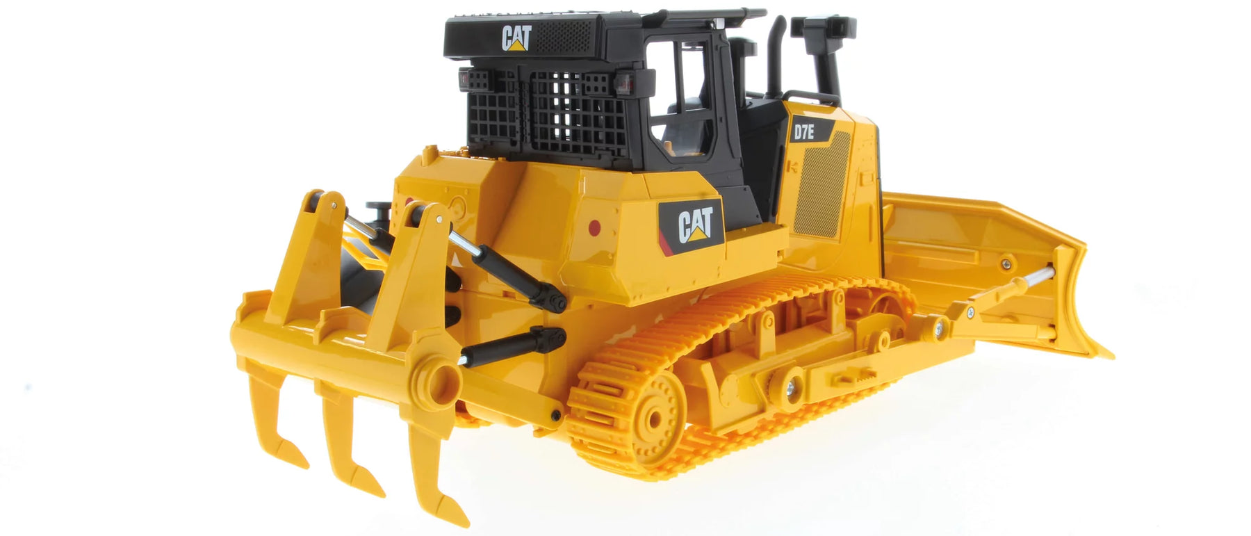 1:24 RC Cat® D7E Bulldozer