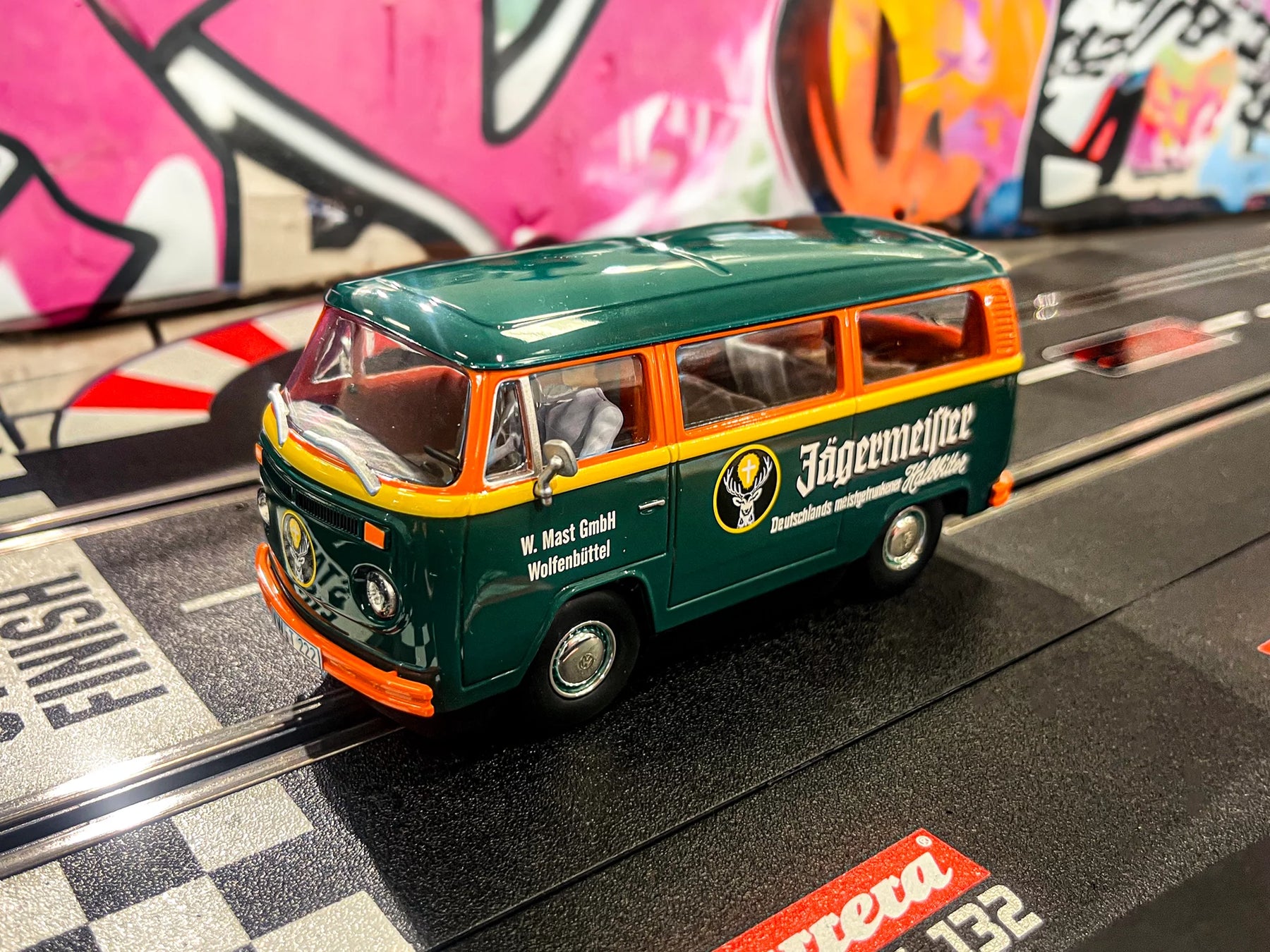 VW BUS T2b "Jägermeister"