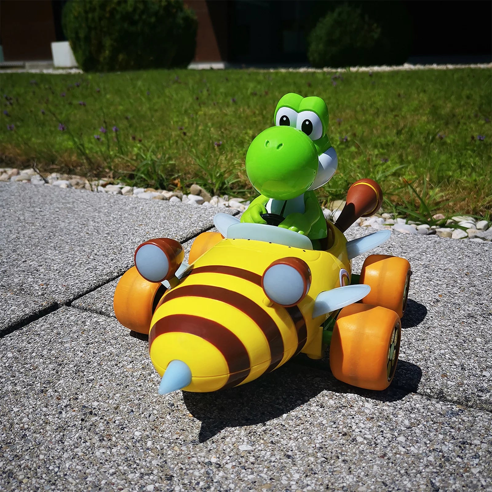 2,4GHz Mario Kart™ Bumble V, Yoshi