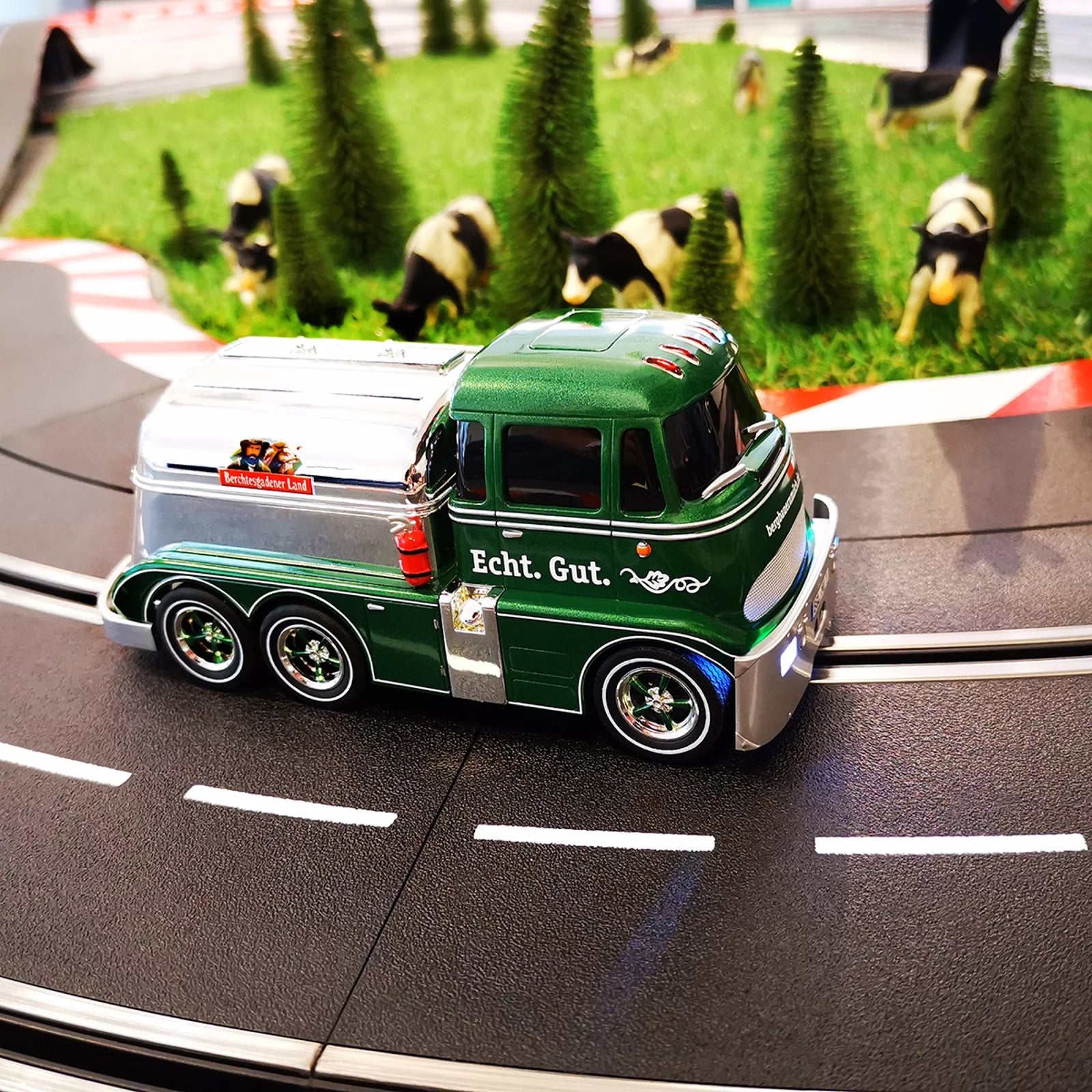 Carrera Tanker "Berchtesgadener Land"