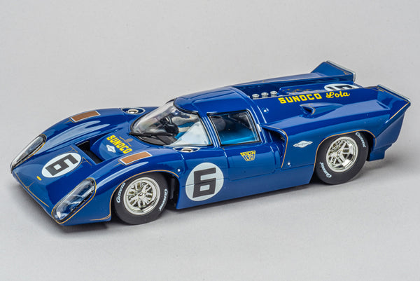 Carrera DIGITAL 124 Lola T70 Mk IIIB Coupe