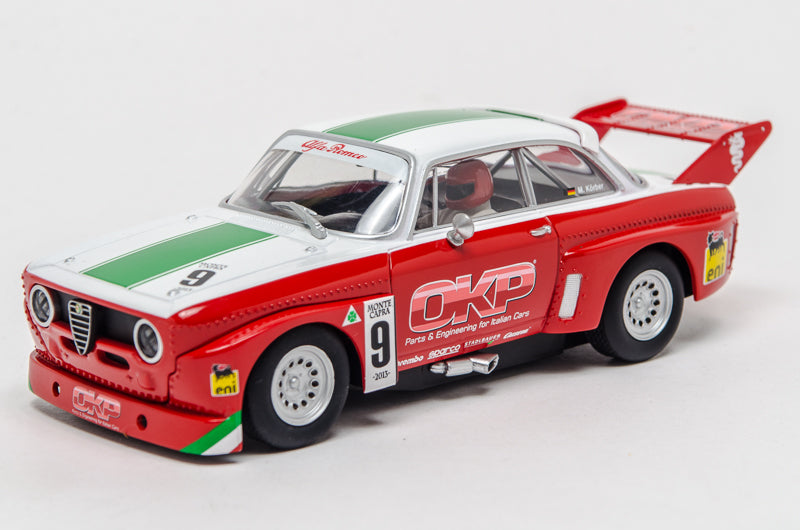 Carrera DIGITAL 132/Evo Alfa Romeo GTA Silhouette Race 3