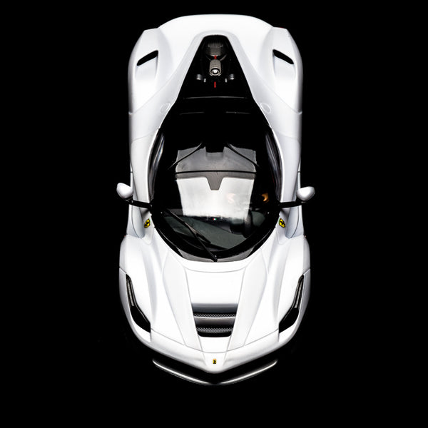 Carrera DIGITAL 132 LaFerrari (white metallic)