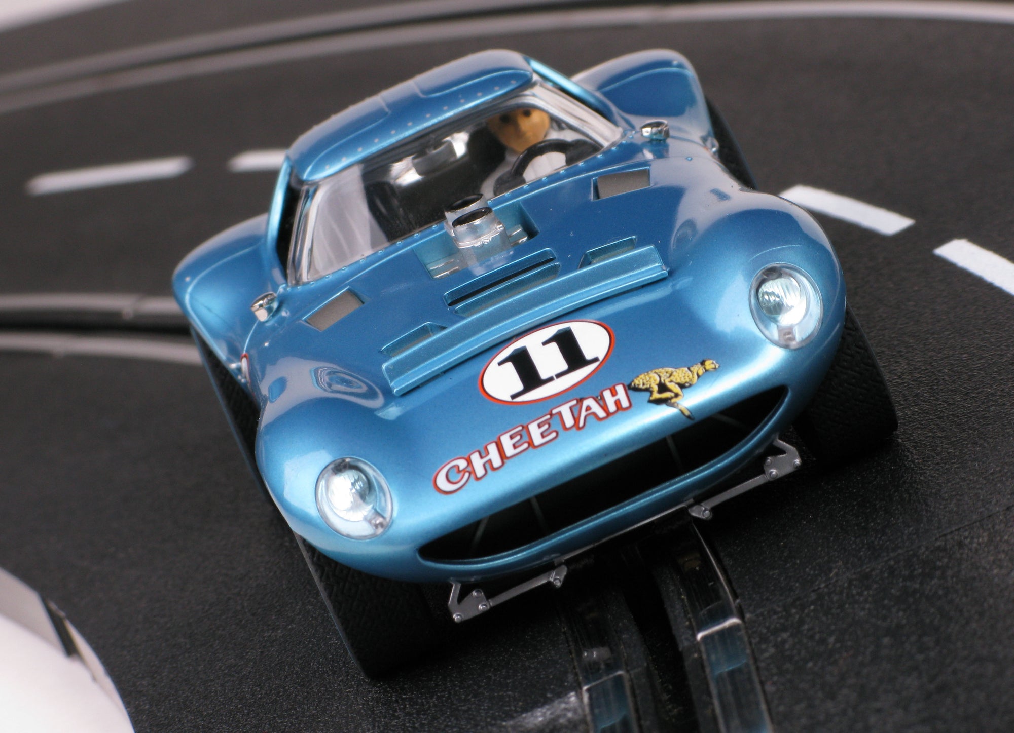 Carrera DIGITAL 132 Bill Thomas Cheetah