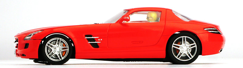 Carrera D132 Mercedes SLS AMG Coupé