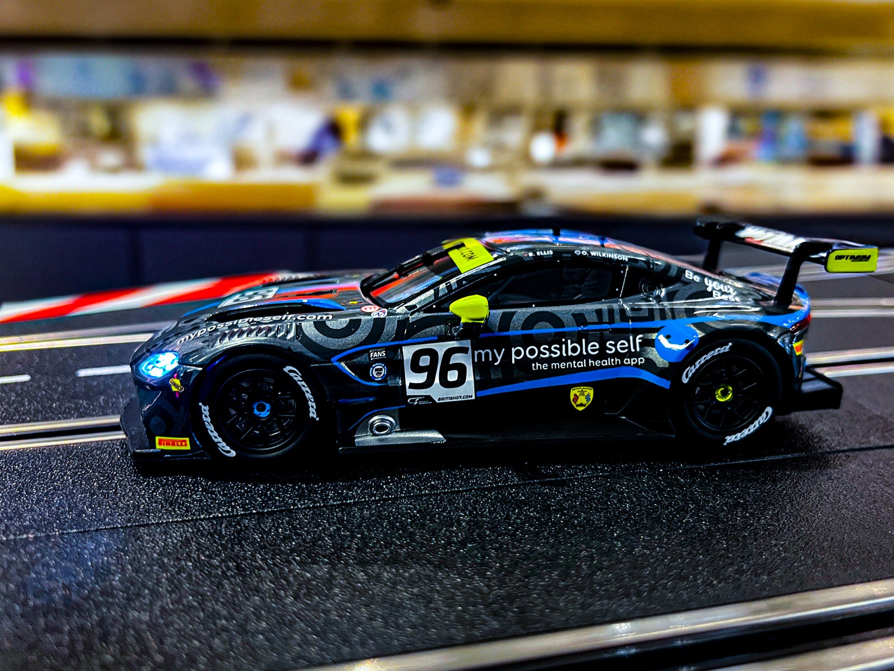 Aston Martin Vantage GTE Optimum Motorsport