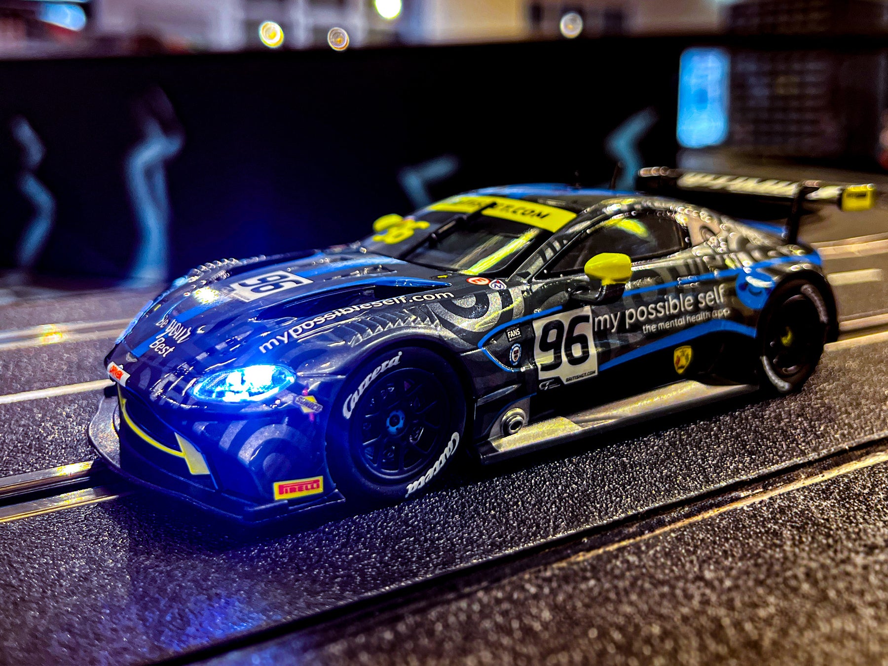 Aston Martin Vantage GTE Optimum Motorsport