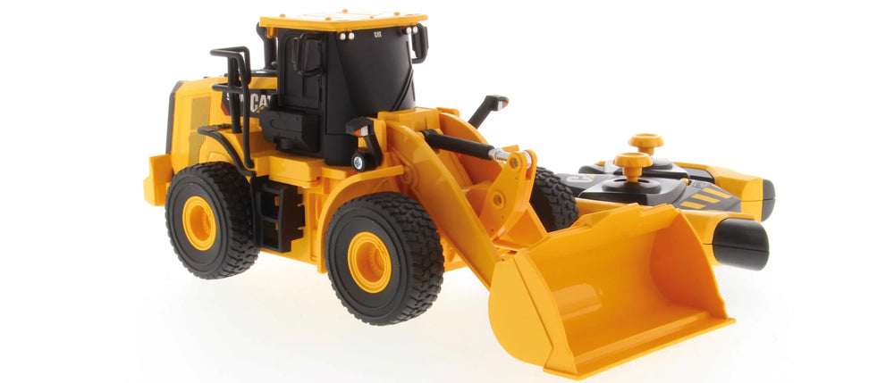 1:35 RC Cat® 950M Radlader (B/O)