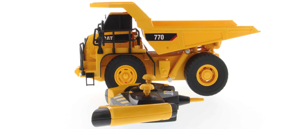 1:35 RC Cat® 770 Muldenkipper (B/O)