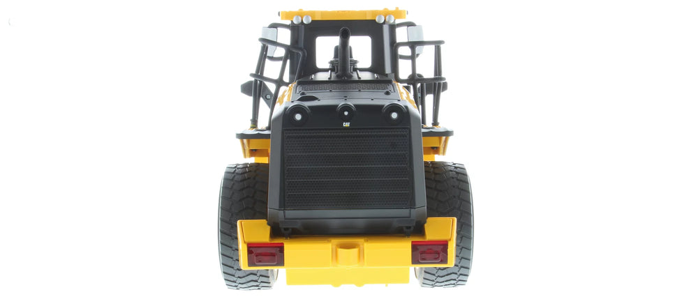 1:24 RC Cat® 950M Radlader