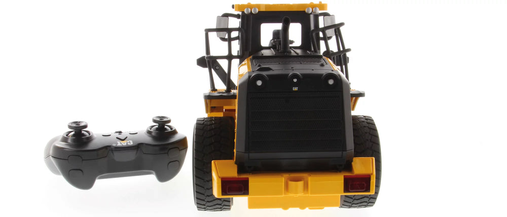 1:24 RC Cat® 950M Radlader