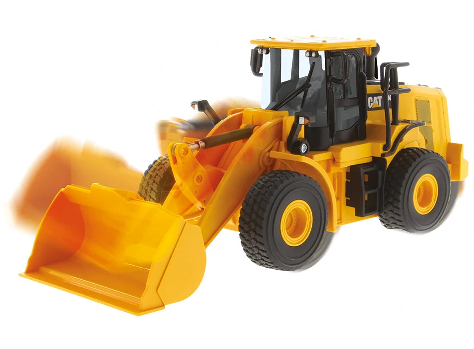 1:24 RC Cat® 950M Radlader (B/O)