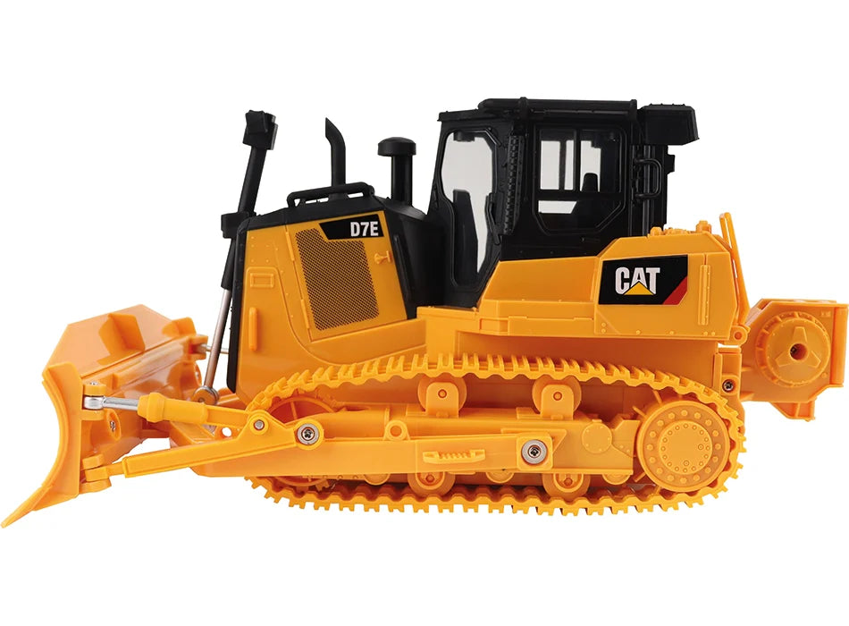 1:24 RC Cat® D7E Bulldozer B/O