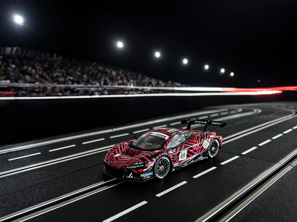 McLaren 720S GT3 "Optimum Motorsport, No.69"