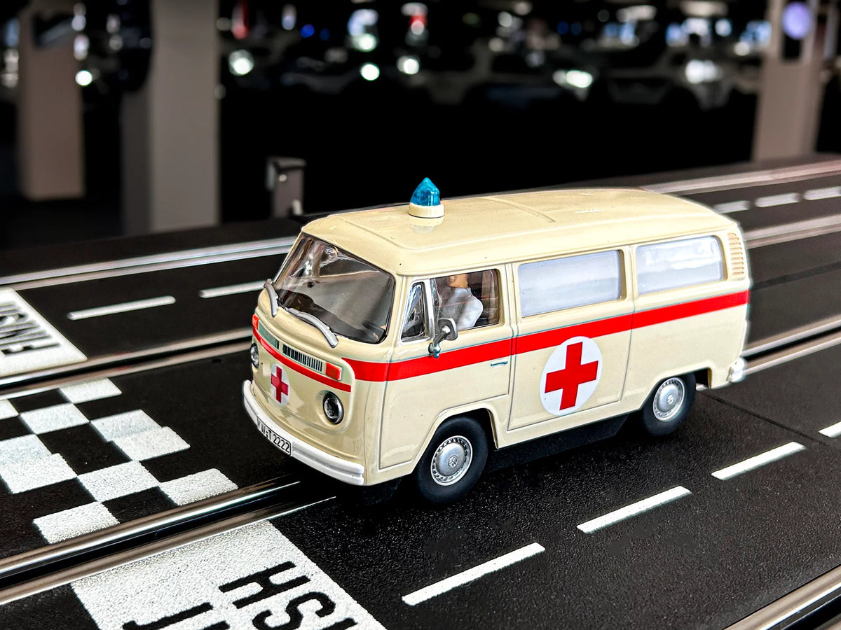 VW BUS T2b "Krankenwagen, Rotes Kreuz"