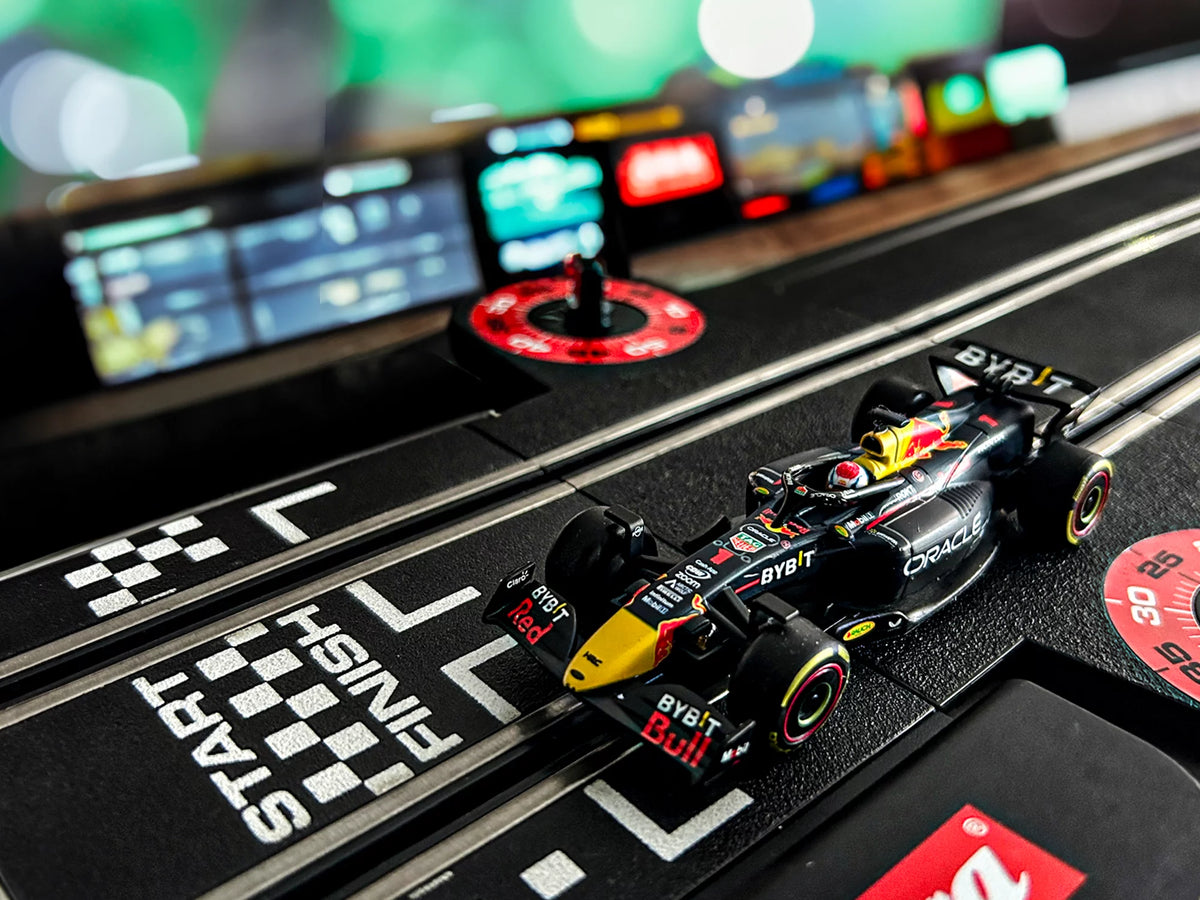 Oracle Red Bull Racing RB19 "M. Verstappen, No.1"