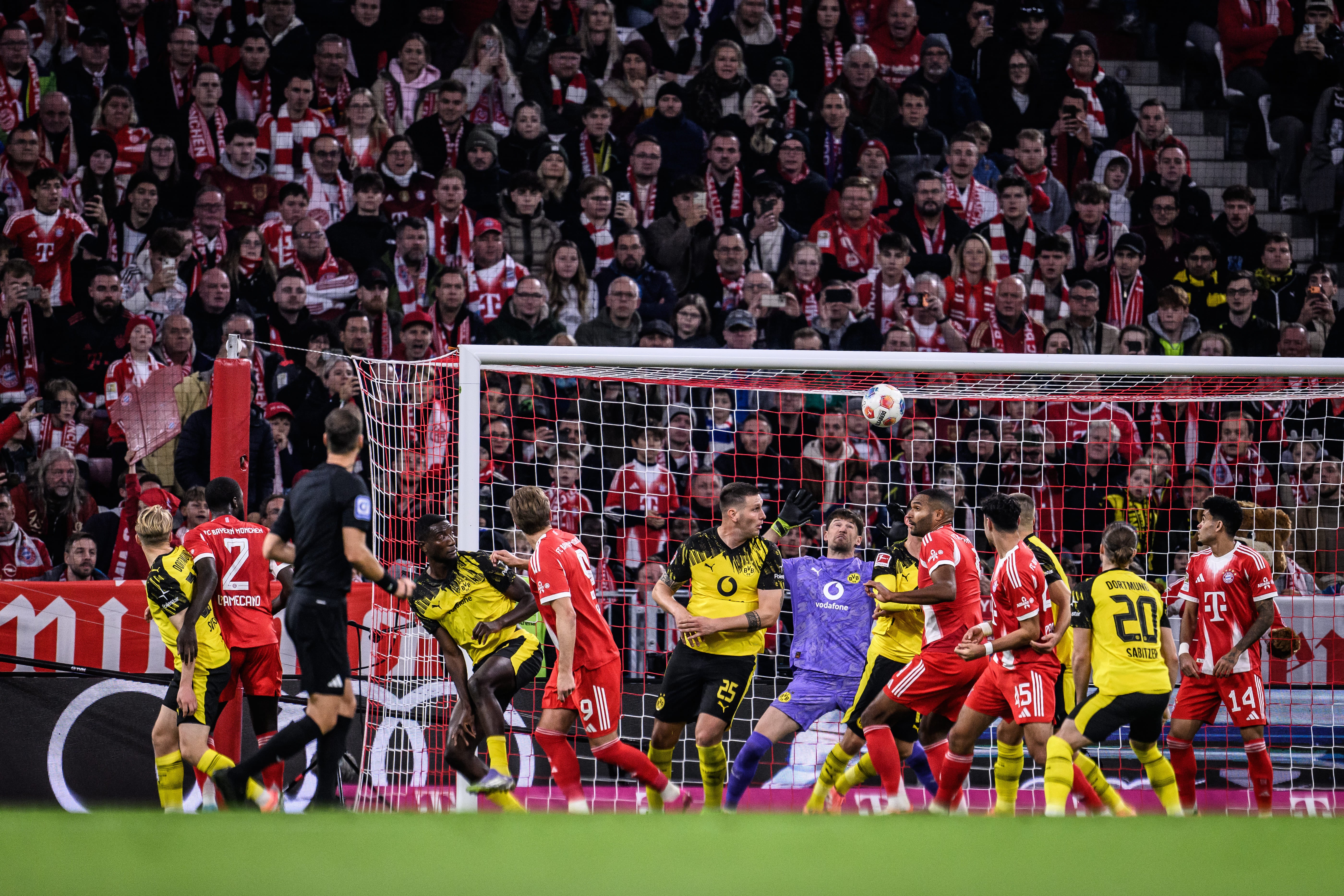 Carrera Bundesliga RC Set Fußball